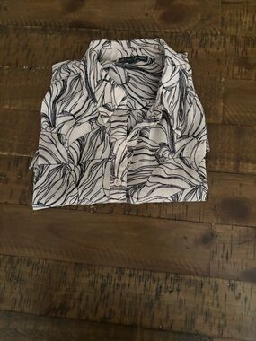 Adriana papel Casual Button-Up #9